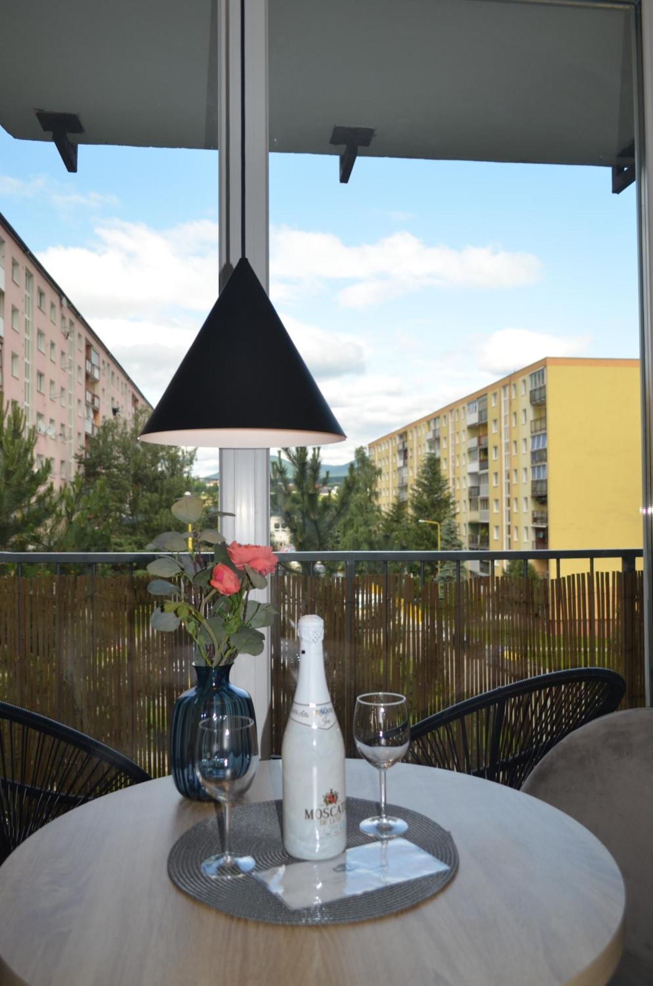 Apartment Hemsen Prešov Eksteriør billede